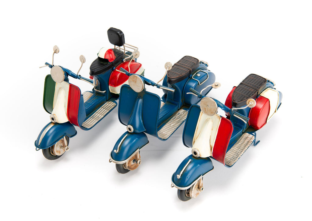 Figura Decorativa Vespa - #pino_y_jacaranda#